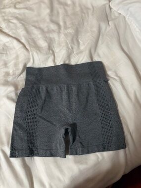 High-Waist Seamless Gray Women’s Workout Shorts